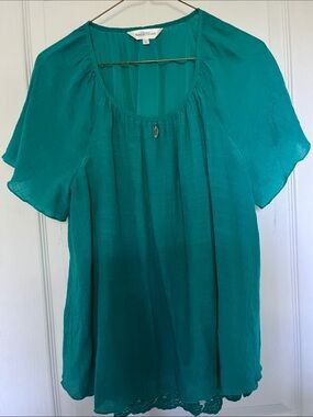 Northern Reflections Teal Short-Sleeve Scoop Neck Blouse With Lace Scallop Edge